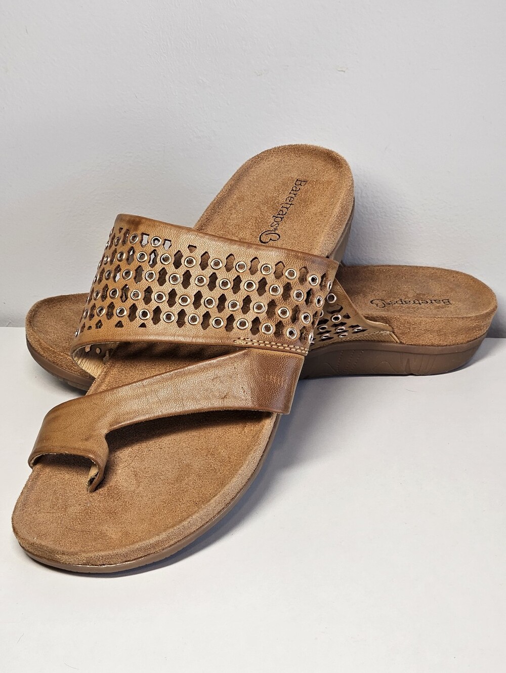 Baretraps Juny Sz 7M, Light Brown Faux Leather